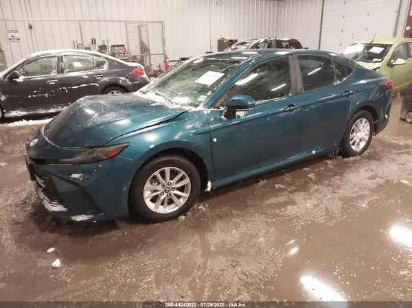 4T1DBADK7SU002073 2025 TOYOTA CAMRY - Image 2