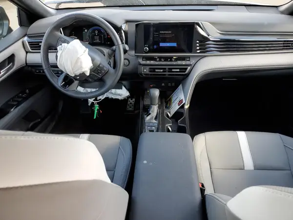 4T1DBADK7SU013445 2025 TOYOTA CAMRY - Image 8