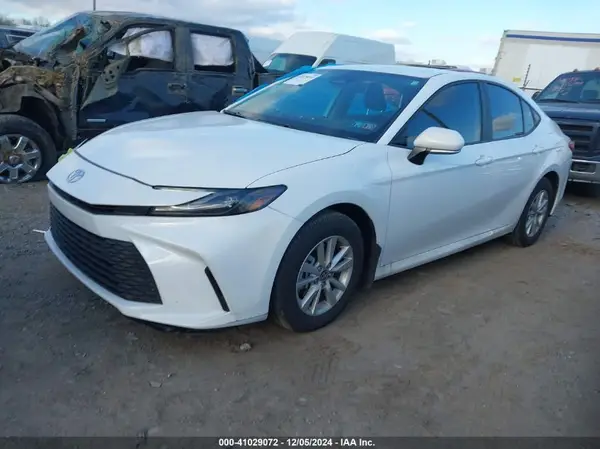 4T1DBADK7SU502508 2025 TOYOTA CAMRY - Image 2