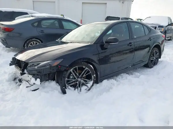 4T1DBADK7SU511709 2025 TOYOTA CAMRY - Image 2