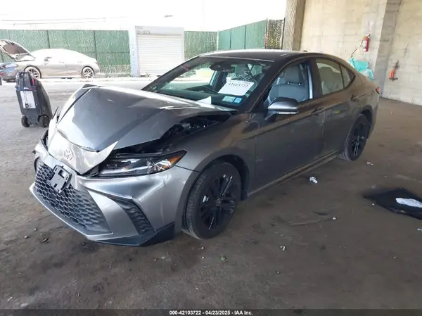 4T1DBADK7SU512195 2025 TOYOTA CAMRY - Image 2