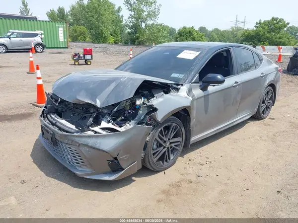 4T1DBADK7SU512228 2025 TOYOTA CAMRY - Image 2