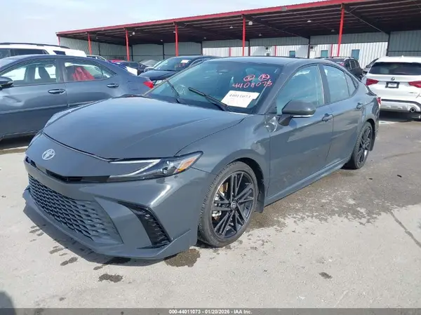 4T1DBADK7SU512584 2025 TOYOTA CAMRY - Image 2