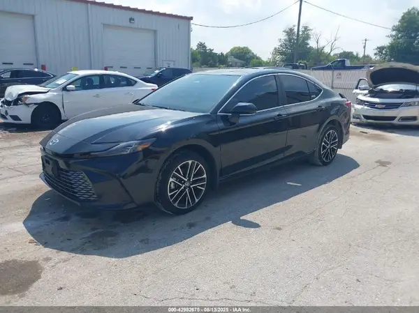 4T1DBADK7SU512987 2025 TOYOTA CAMRY - Image 2