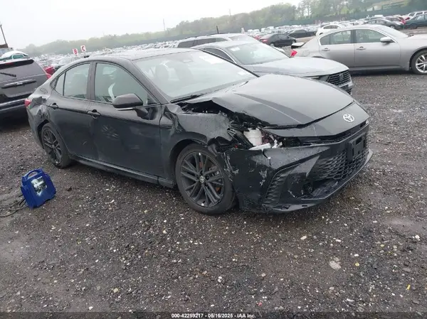 4T1DBADK7SU513802 2025 TOYOTA CAMRY - Image 1