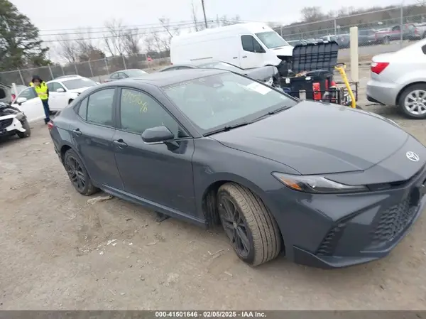 4T1DBADK8SU001465 2025 TOYOTA CAMRY - Image 1