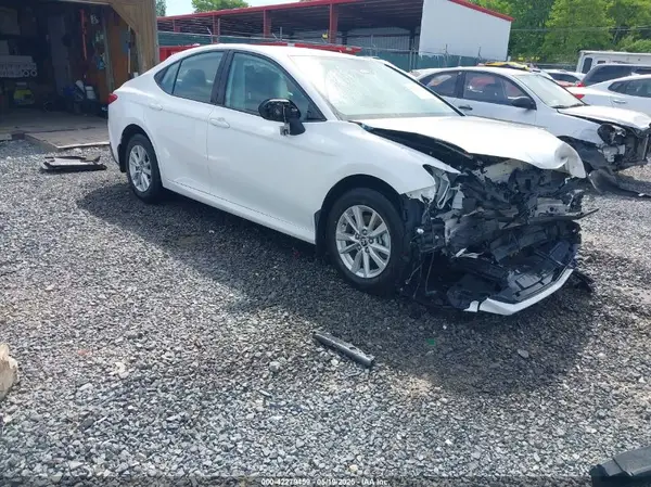 4T1DBADK8SU501884 2025 TOYOTA CAMRY - Image 1
