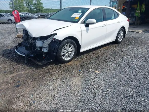 4T1DBADK8SU501884 2025 TOYOTA CAMRY - Image 2