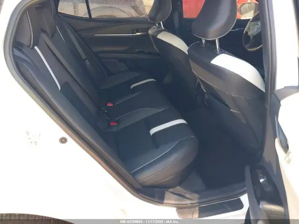 4T1DBADK8SU511685 2025 TOYOTA CAMRY - Image 8