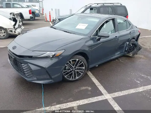 4T1DBADK8SU516661 2025 TOYOTA CAMRY - Image 2