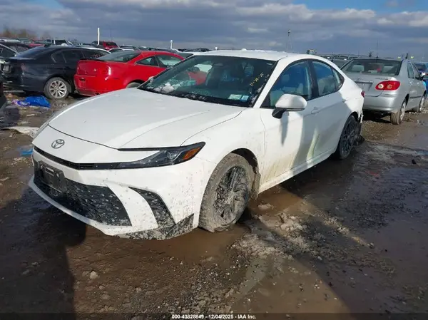 4T1DBADK8SU518877 2025 TOYOTA CAMRY - Image 2