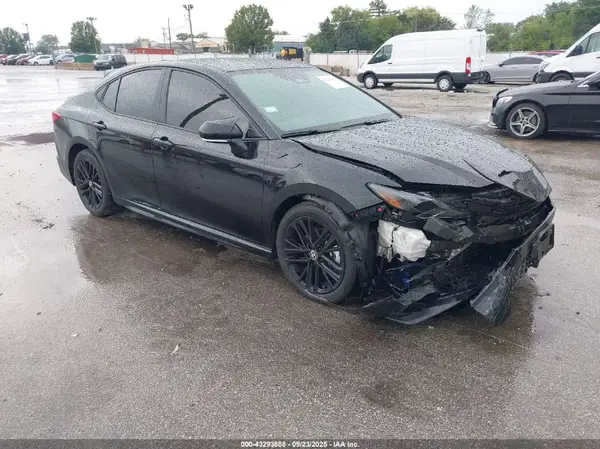 4T1DBADK8SU519074 2025 TOYOTA CAMRY - Image 1