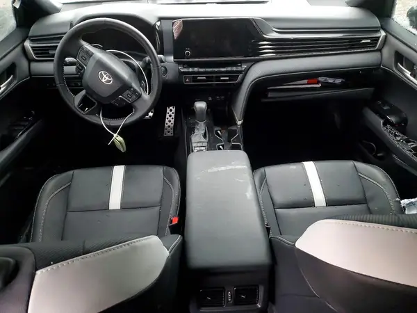 4T1DBADK8SU525683 2025 TOYOTA CAMRY - Image 8