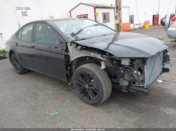 4T1DBADK9SU007033 2025 TOYOTA CAMRY - Image 1