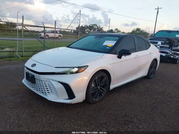 4T1DBADK9SU020431 2025 TOYOTA CAMRY - Image 2