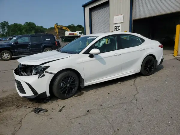4T1DBADK9SU020655 2025 TOYOTA CAMRY - Image 1