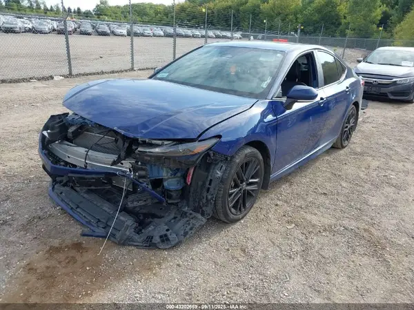 4T1DBADK9SU022633 2025 TOYOTA CAMRY - Image 2