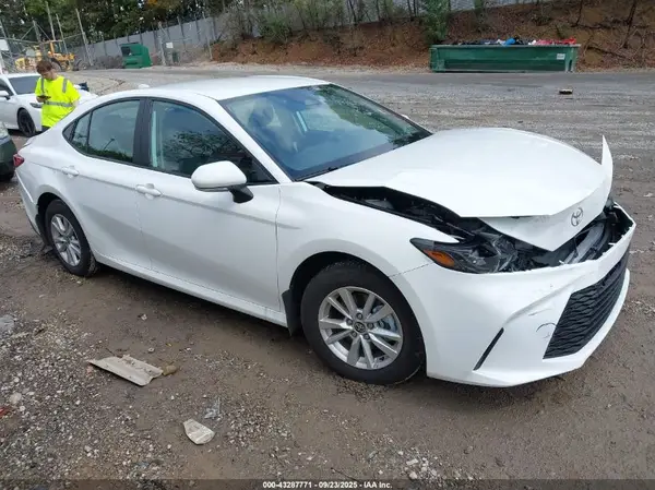 4T1DBADK9SU031400 2025 TOYOTA CAMRY - Image 1