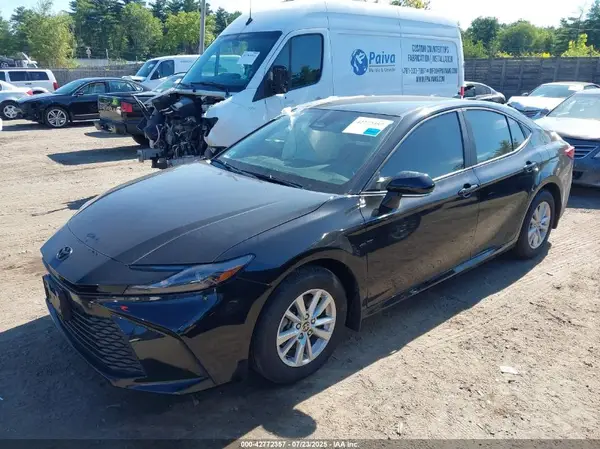 4T1DBADK9SU502557 2025 TOYOTA CAMRY - Image 2