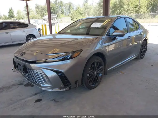 4T1DBADK9SU516636 2025 TOYOTA CAMRY - Image 2