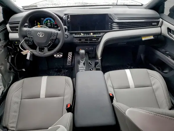 4T1DBADK9SU541682 2025 TOYOTA CAMRY - Image 8