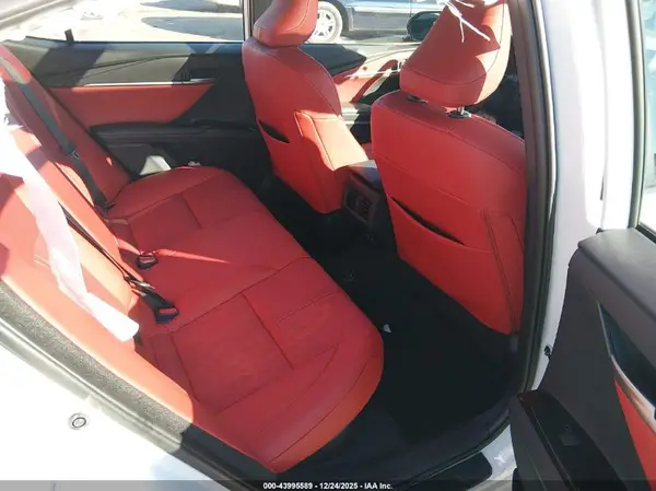4T1DBADKXSU007218 2025 TOYOTA CAMRY - Image 8