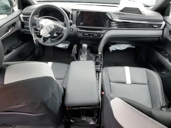 4T1DBADKXSU008174 2025 TOYOTA CAMRY - Image 8