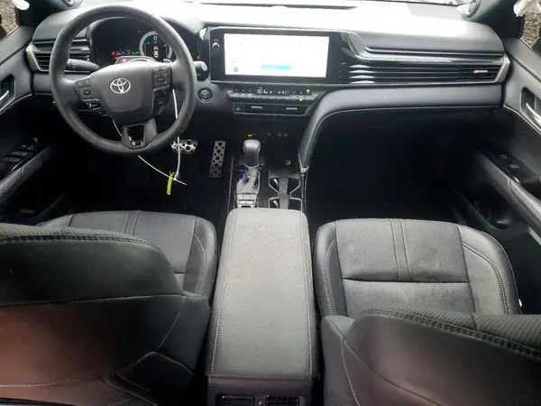 4T1DBADKXSU008255 2025 TOYOTA CAMRY - Image 8
