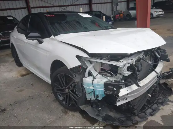 4T1DBADKXSU015674 2025 TOYOTA CAMRY - Image 1