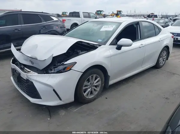 4T1DBADKXSU017005 2025 TOYOTA CAMRY - Image 2