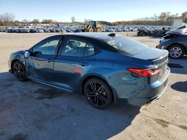 4T1DBADKXSU017988 2025 TOYOTA CAMRY - Image 2