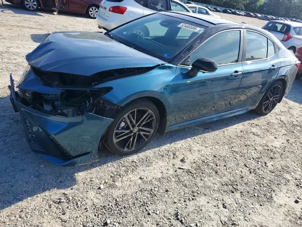 4T1DBADKXSU018557 2025 TOYOTA CAMRY - Image 1