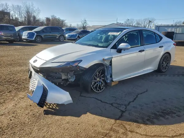 4T1DBADKXSU035035 2025 TOYOTA CAMRY - Image 1