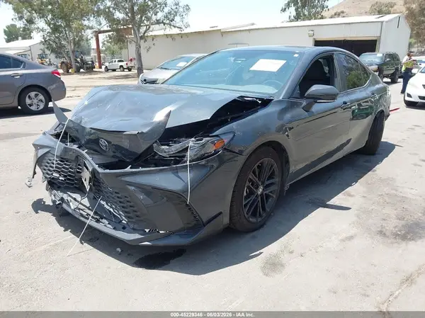 4T1DBADKXSU514216 2025 TOYOTA CAMRY - Image 2