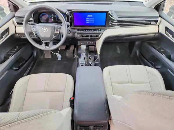 4T1DBADKXSU520520 2025 TOYOTA CAMRY - Image 8