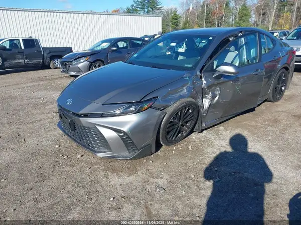 4T1DBADKXSU529959 2025 TOYOTA CAMRY - Image 2