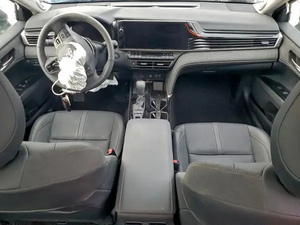 4T1DBADKXSU530092 2025 TOYOTA CAMRY - Image 8