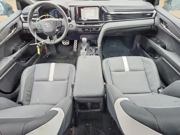 4T1DBADKXTU039541 2026 TOYOTA CAMRY - Image 8