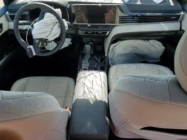 4T1DBADKXTU044027 2026 TOYOTA CAMRY - Image 8