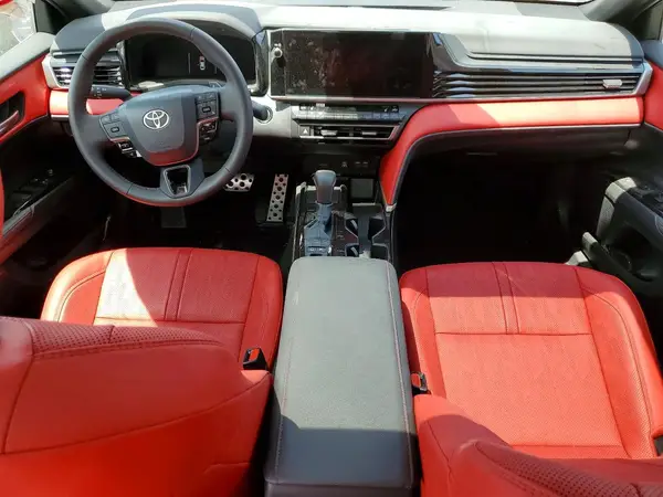 4T1DBADKXTU554085 2026 TOYOTA CAMRY - Image 8