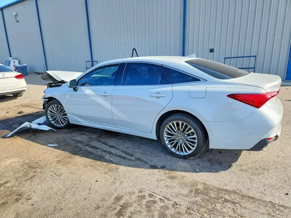 4T1DZ1FB3NU072957 2022 TOYOTA AVALON - Image 2