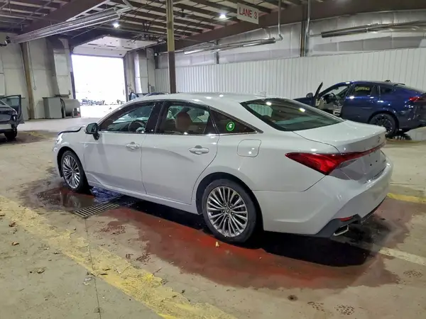 4T1DZ1FB7NU083900 2022 TOYOTA AVALON - Image 2