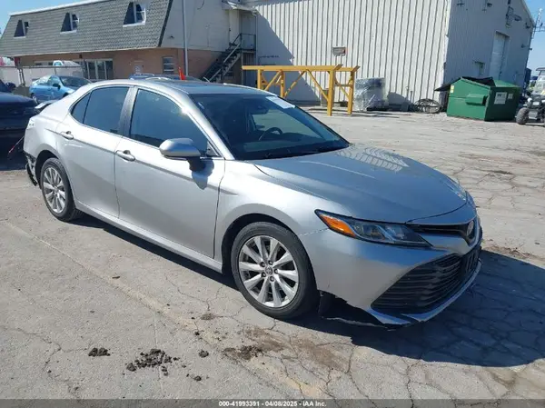 4T1E11AK0LU388493 2020 TOYOTA CAMRY - Image 1