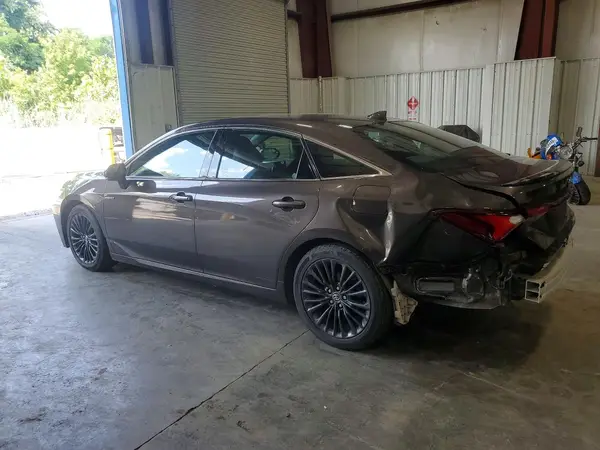 4T1E21FB7LU015375 2020 TOYOTA AVALON - Image 2