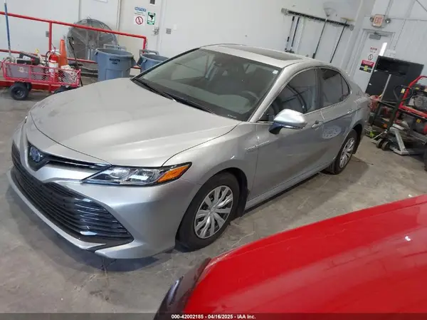 4T1E31AK5LU533523 2020 TOYOTA CAMRY - Image 2