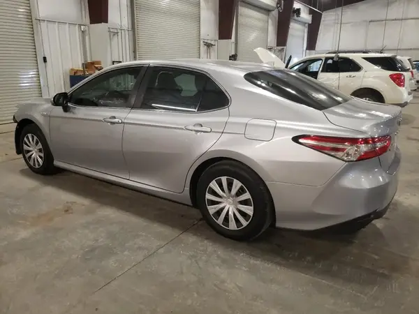 4T1E31AK6LU522644 2020 TOYOTA CAMRY - Image 2