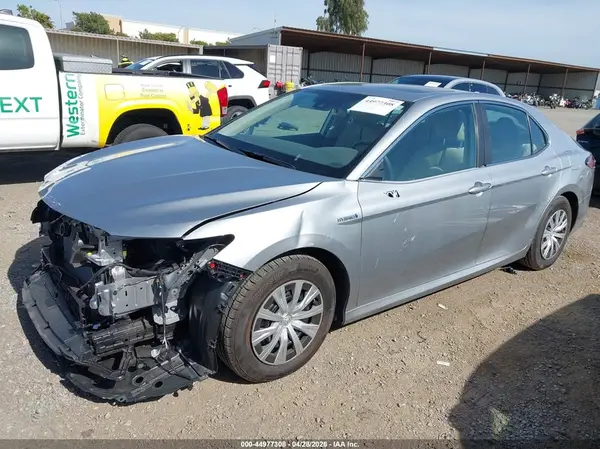 4T1E31AK9LU011607 2020 TOYOTA CAMRY - Image 2