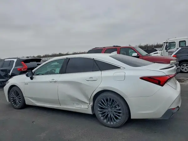 4T1EA1AB0MU004424 2021 TOYOTA AVALON - Image 2