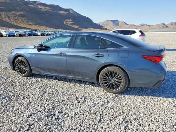 4T1EA1AB0MU010997 2021 TOYOTA AVALON - Image 2