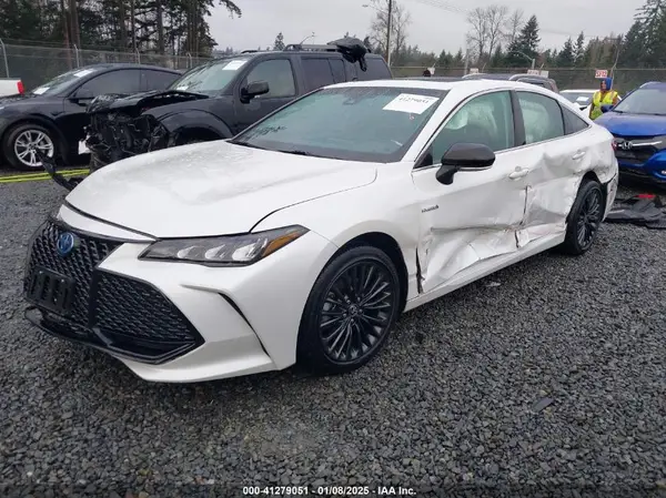 4T1EA1AB1MU002228 2021 TOYOTA AVALON - Image 2